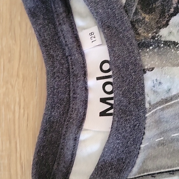 GUC Boys Molo Long Sleeve Tshirt size 8 - Picture 2 of 5